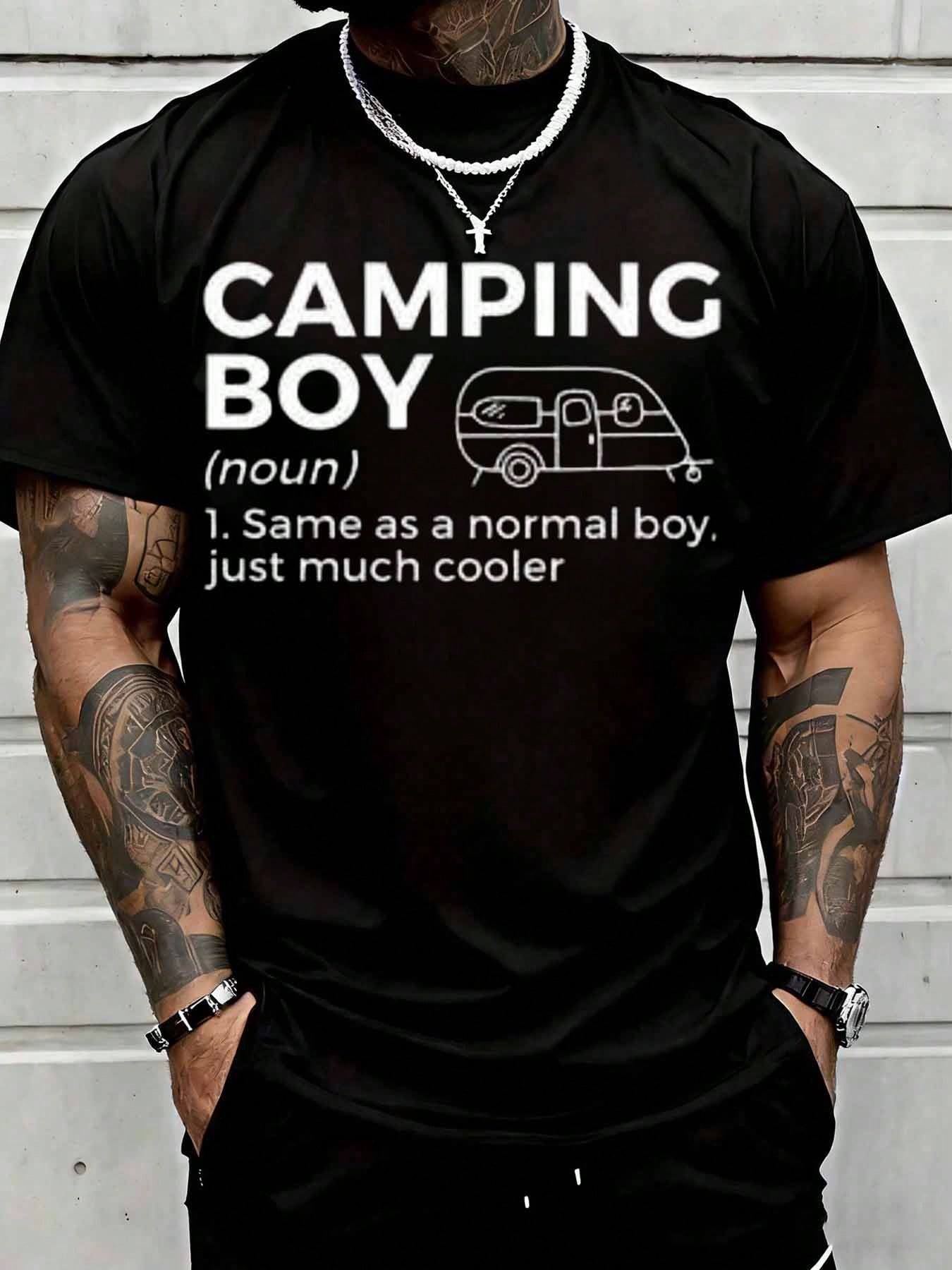 Outdoor Sports Adventure - キャンピングボーイ定義 面白いキャンパーバン柄グラフィックTシャツ ユーモアのあるアウトドアアドベンチャーギフトシャツ カジュアルスポーツウェアに最適